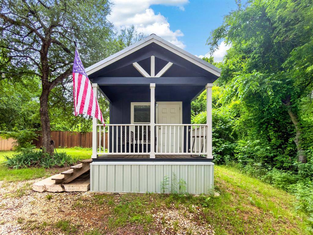 761 Paxton Road, Gunter, TX 75058