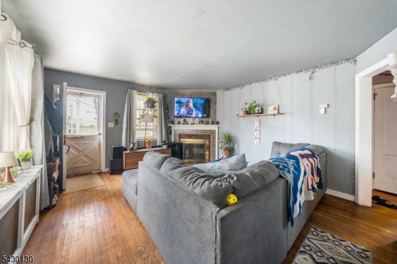 124 W 10Th Ave, Roselle Boro, NJ 07203