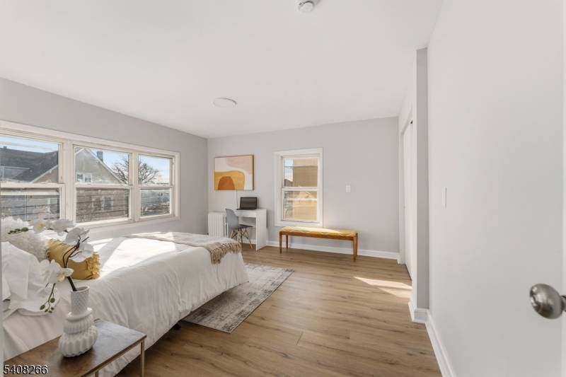 526 Jackson Ave, Elizabeth City, NJ 07201