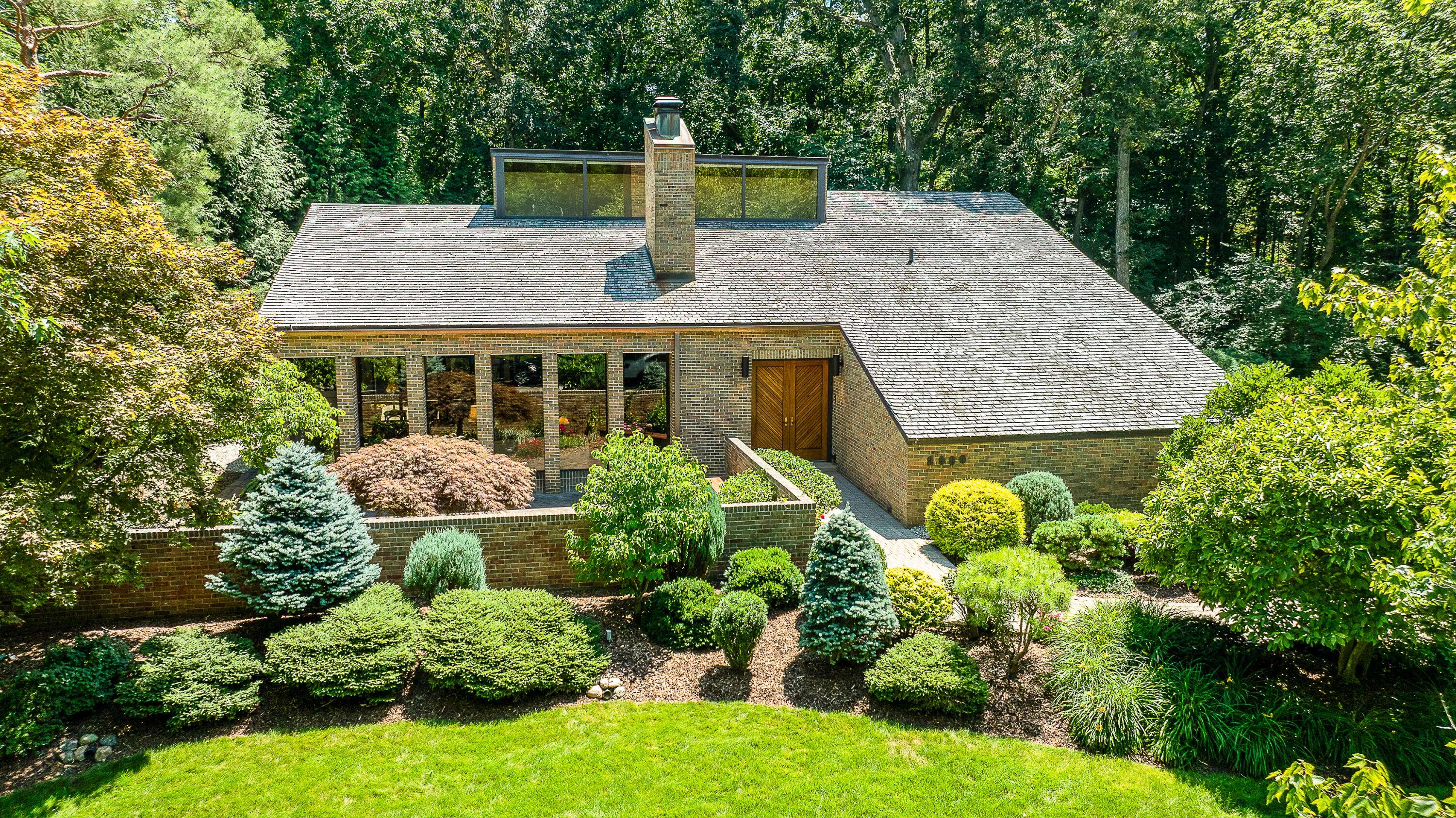 2980 Devonshire RD, Ann Arbor, MI 48104