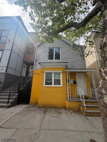78 Garside St, Newark City, NJ 07104
