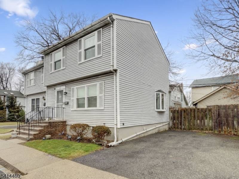 352A N Oraton Pkwy, East Orange City, NJ 07017