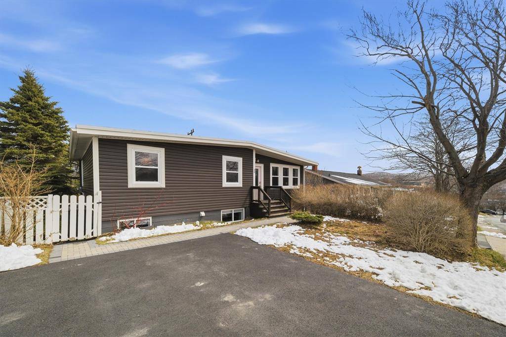 30 Pleasantville Avenue, St. John's, NL A1A 1K8