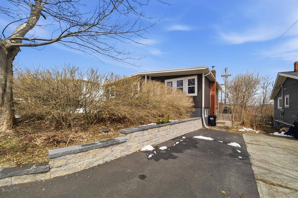 30 Pleasantville Avenue, St. John's, NL A1A 1K8