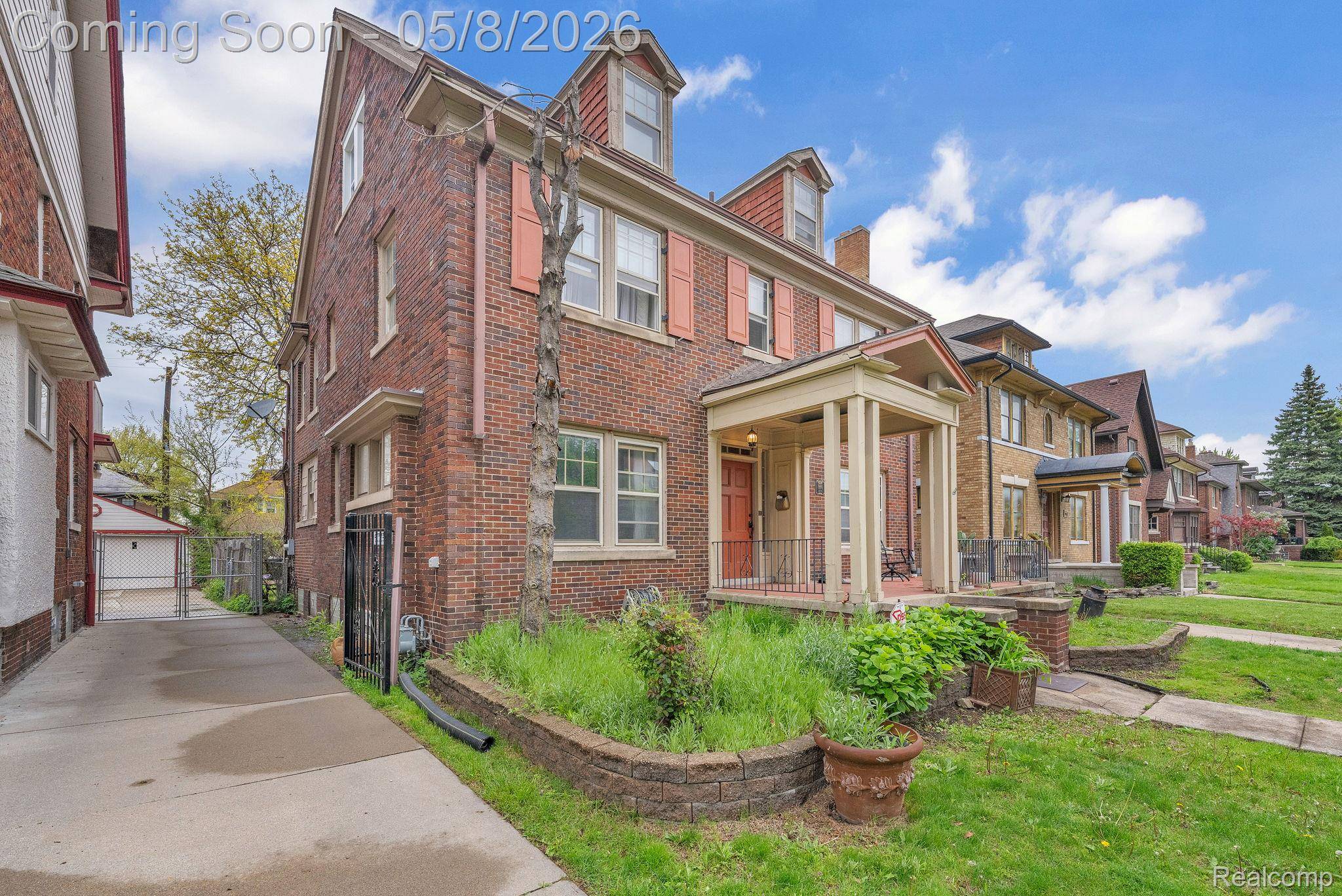 1990 Edison ST, Detroit, MI 48206