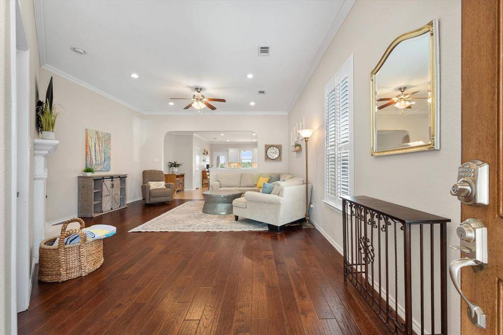 5101 Carnoustie Trail, Arlington, TX 76001