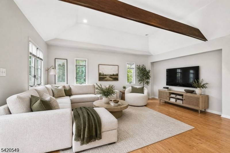 2 Aster Ter, Mendham Boro, NJ 07945