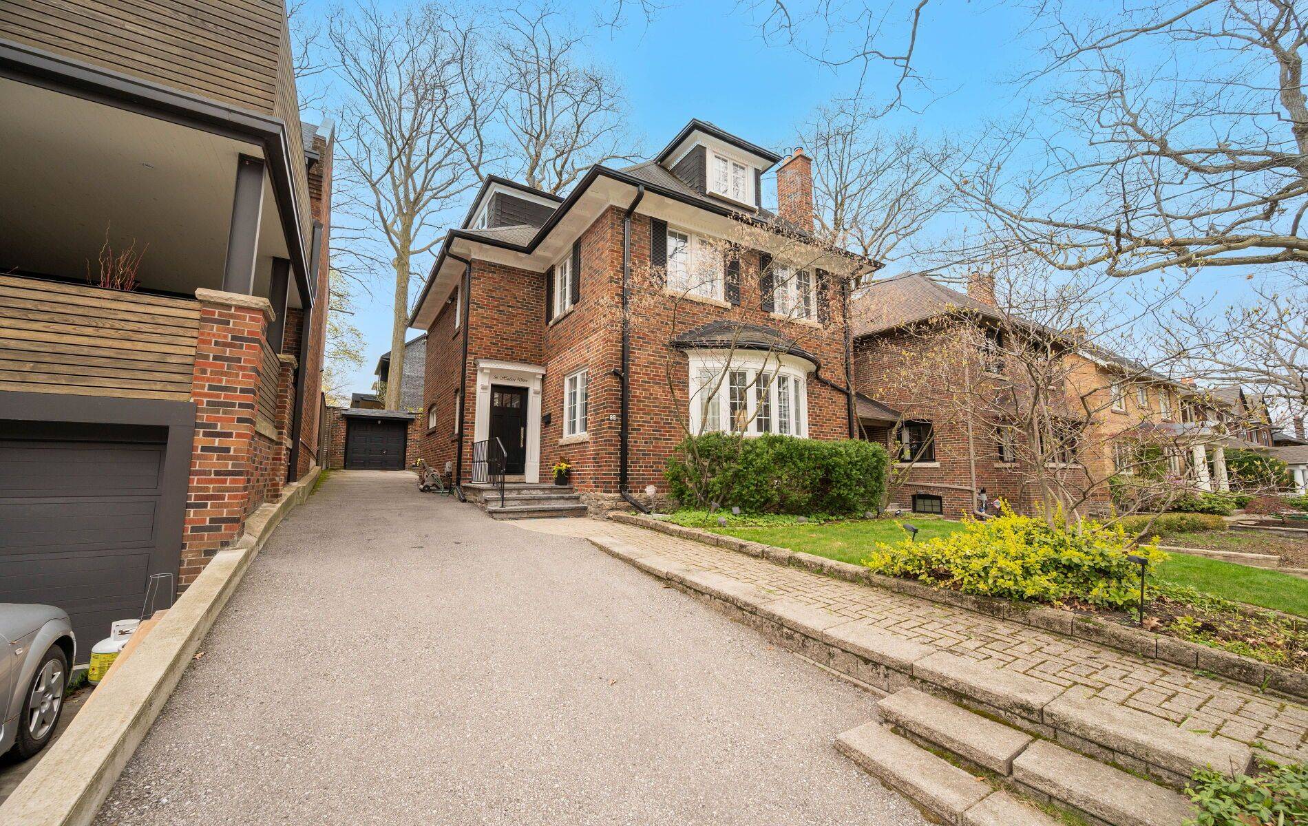 86 Hudson DR, Toronto C09, ON M4T 2K3