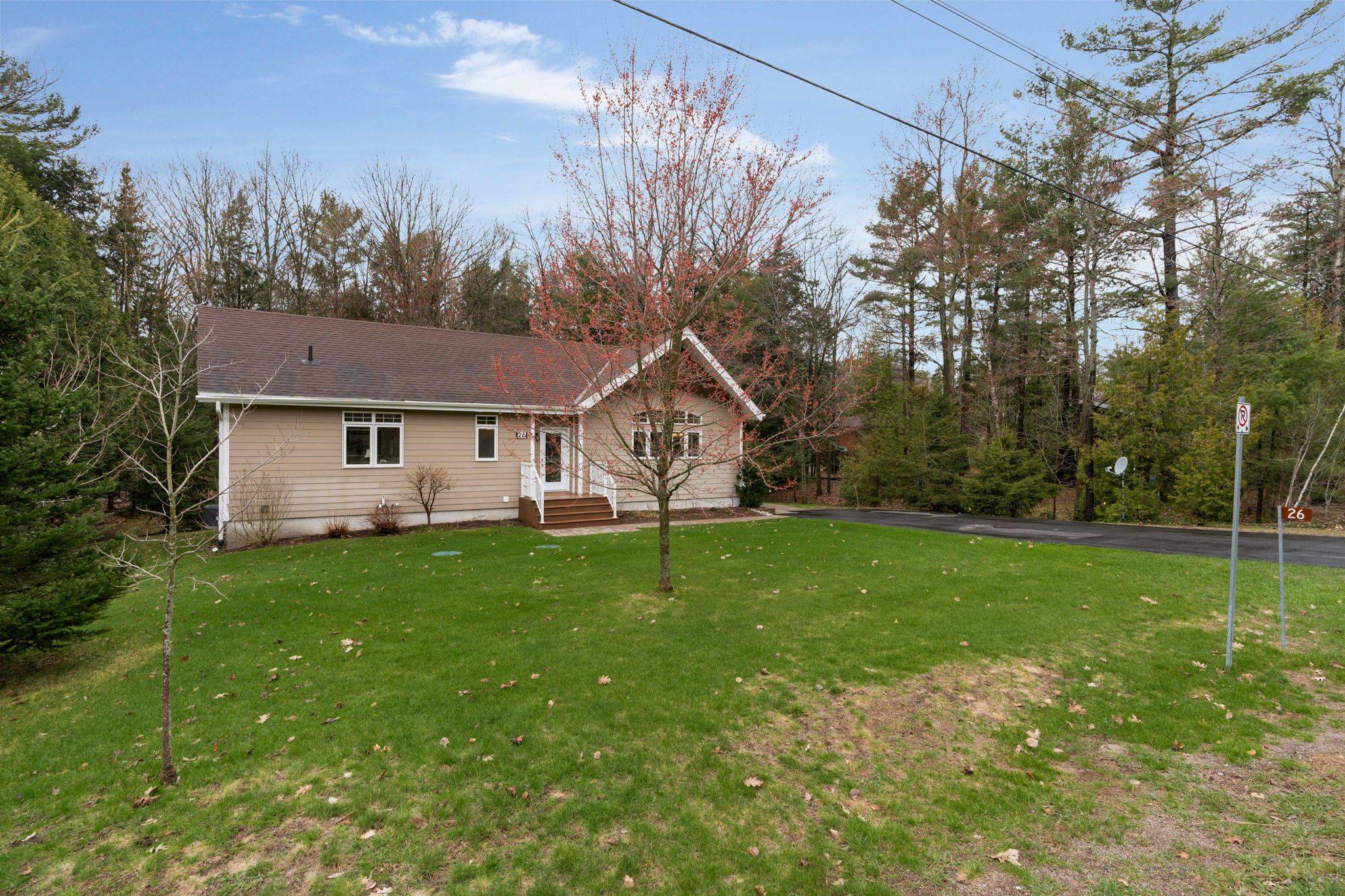 26 Old Trail RD, Tiny, ON L0L 2T0