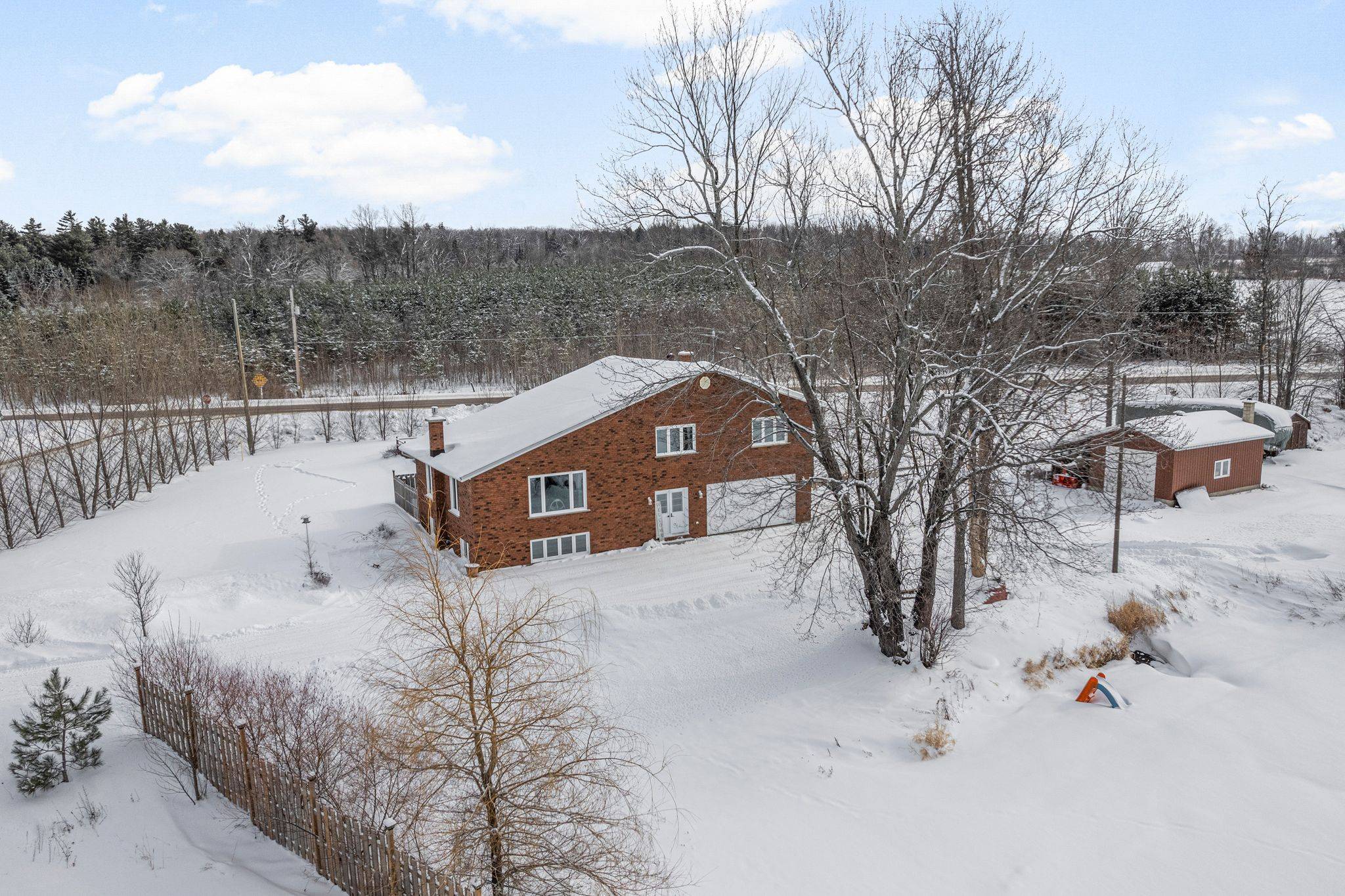 86 Township Park RD, North Algona Wilberforce, ON K0J 1T0
