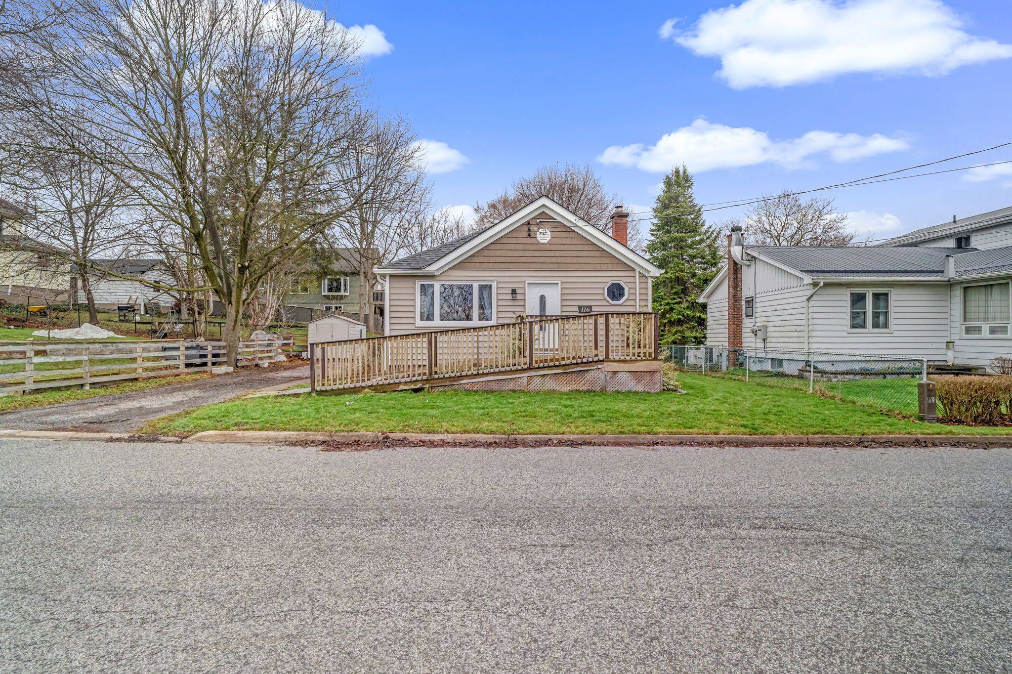 116 South ST S, West Lincoln, ON L0R 2A0