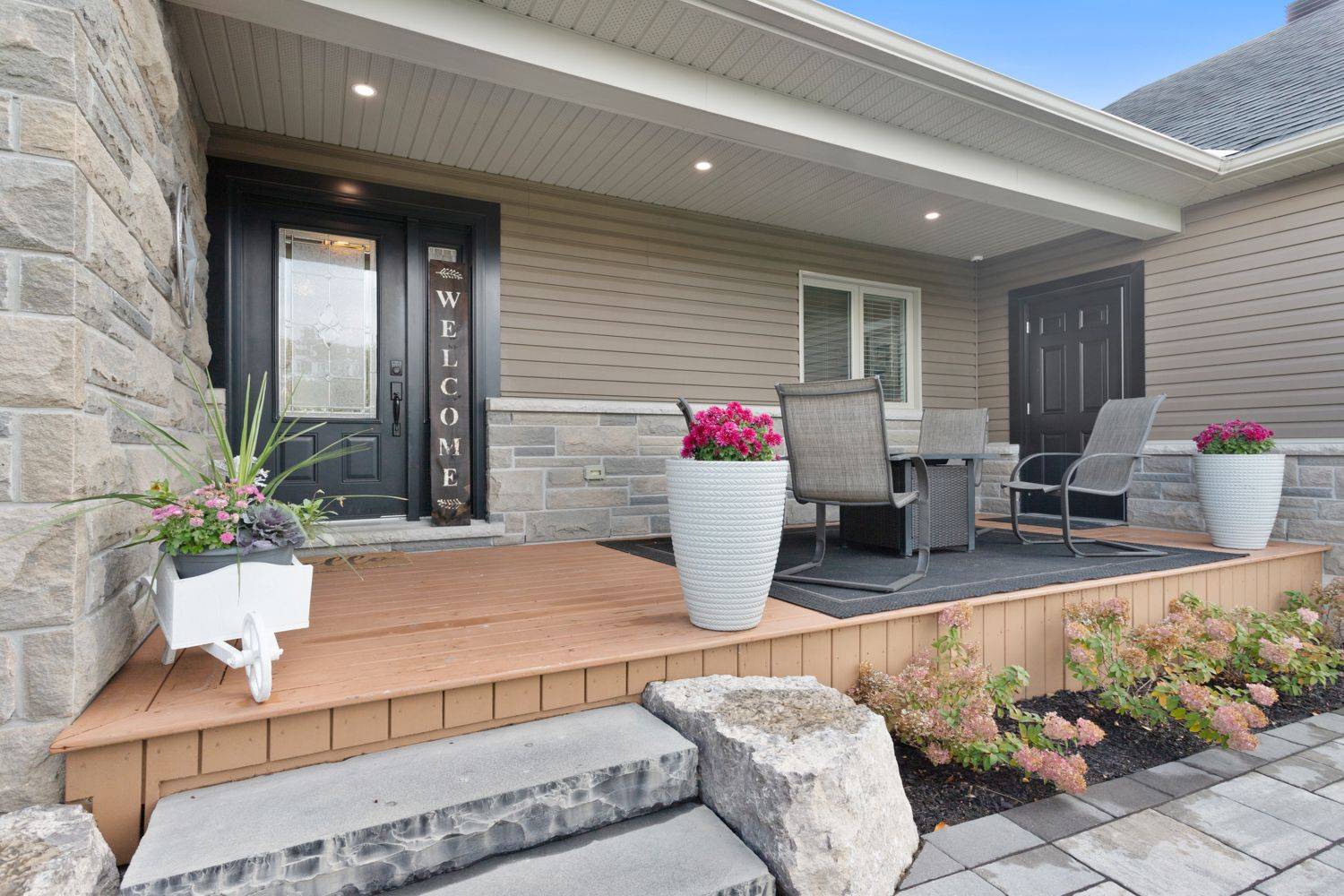 71 Wakeford RD, Kawartha Lakes, ON K0M 2C0