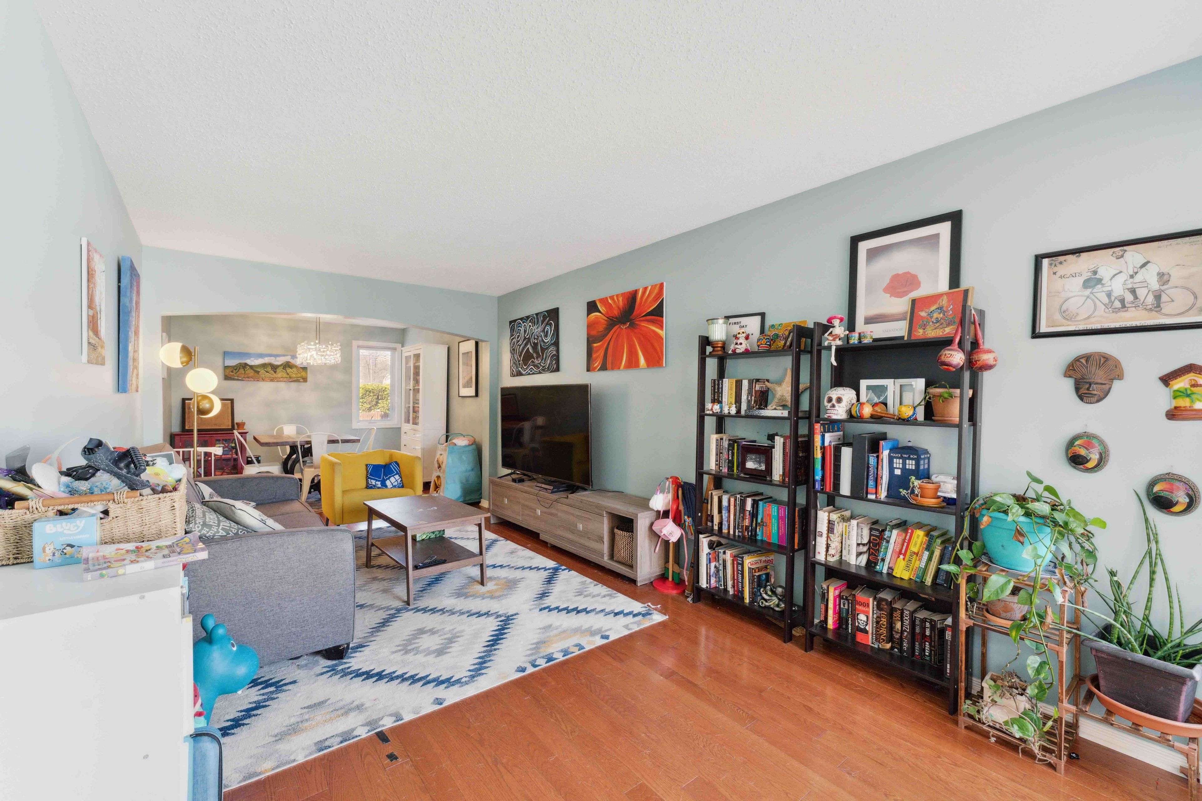 1278 Gregory CT, Beacon Hill North - South And Area, ON K1J 9B2