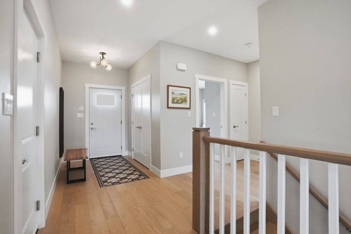 26 Thimbleweed DR, Bluewater, ON N0M 1G0