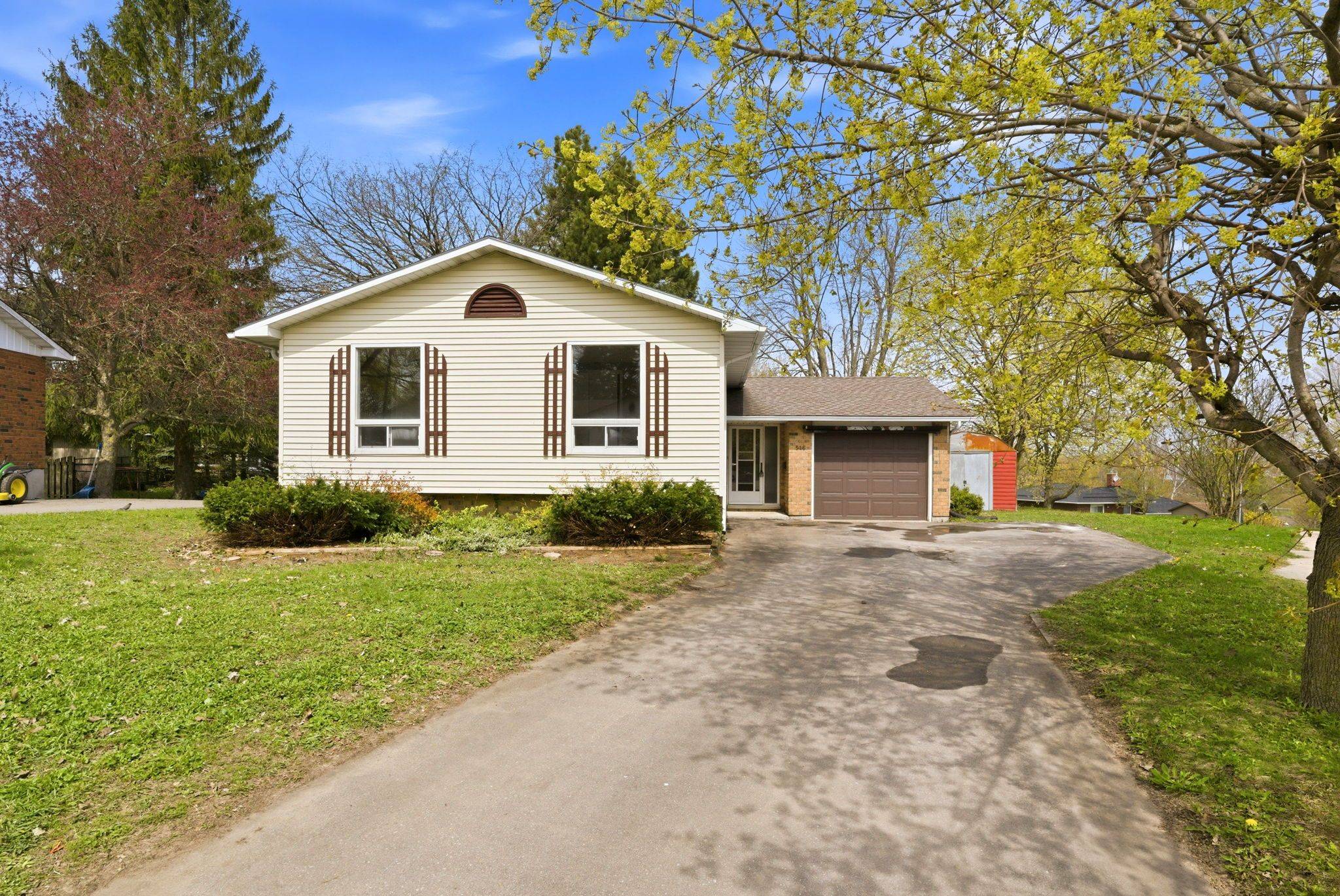516 Maitland CT, North Huron, ON N0G 2W0