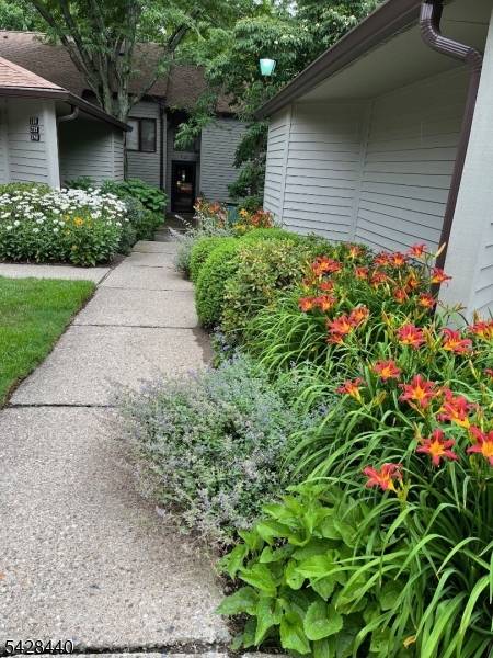 240 Mountain View Dr, Mahwah Twp., NJ 07430