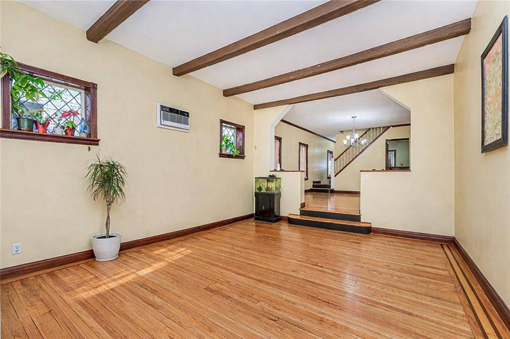 1833 East 33rd ST, Brooklyn, NY 11234