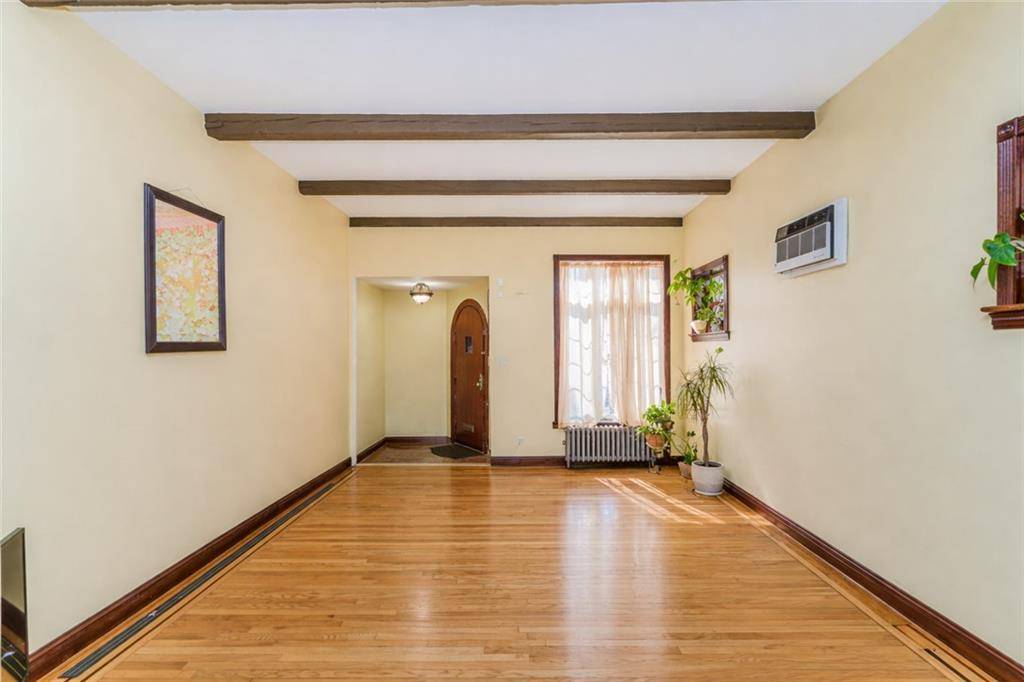 1833 East 33rd ST, Brooklyn, NY 11234