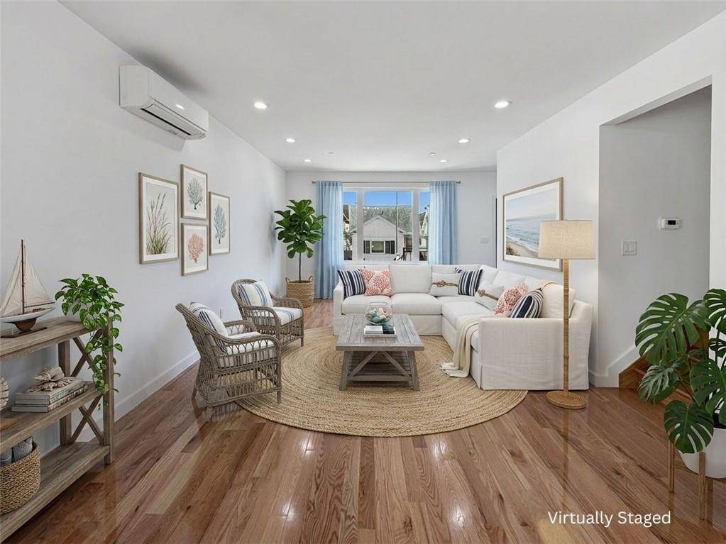 3735 Cypress AVE, Brooklyn, NY 11224