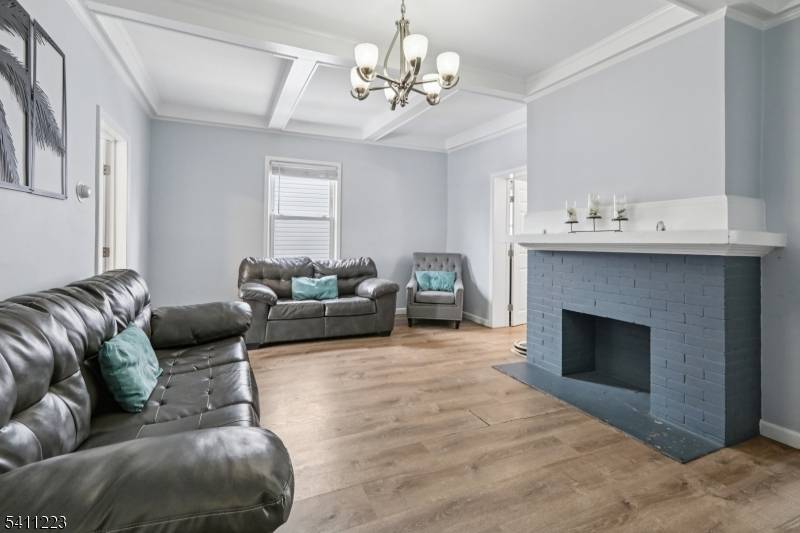 211 Newark Ave, Bloomfield Twp., NJ 07003