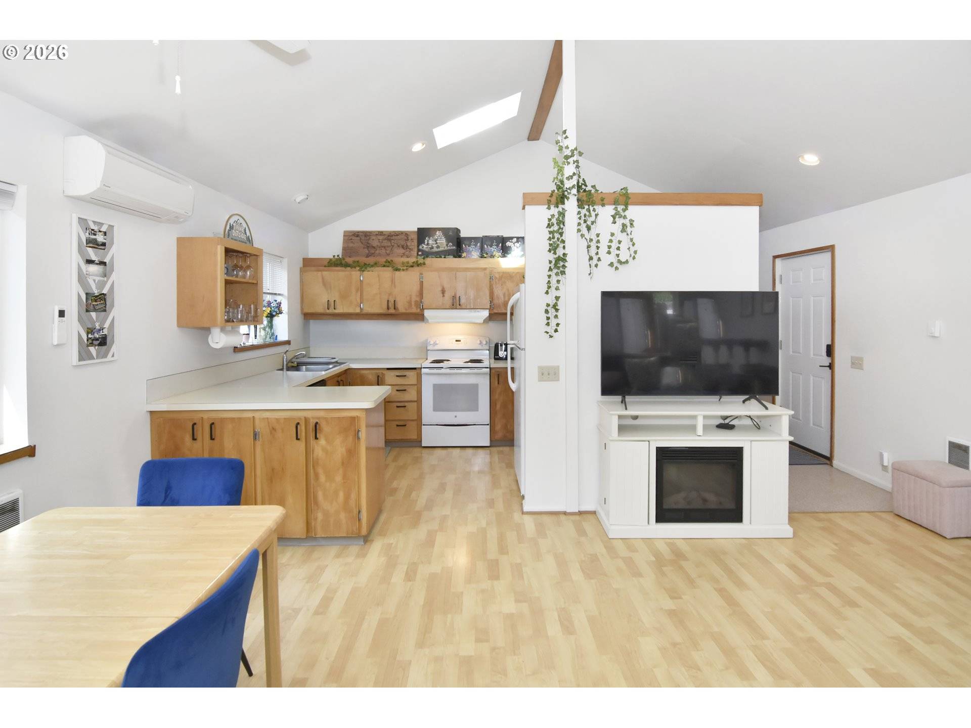 1120 E 24TH AVE, Eugene, OR 97403