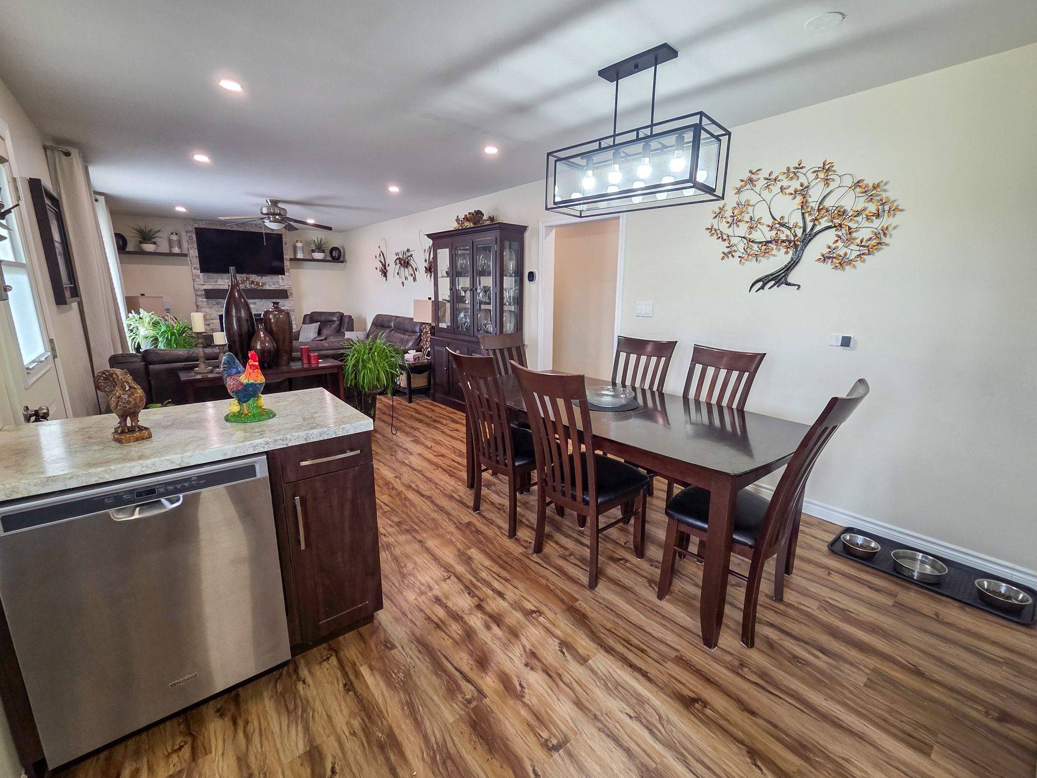 8 Browns RD, Englehart, ON P0J 1H0