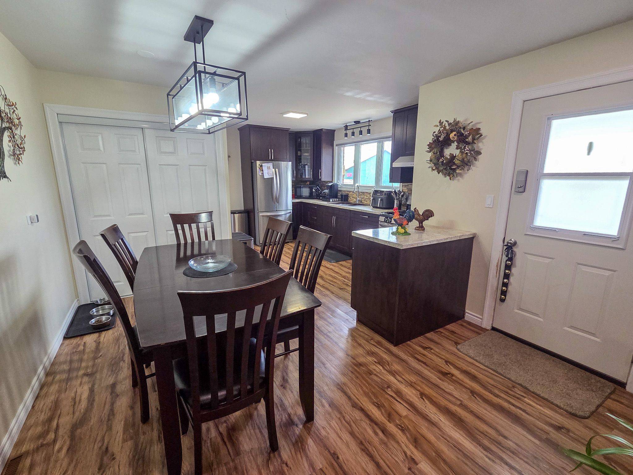 8 Browns RD, Englehart, ON P0J 1H0