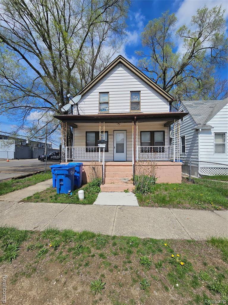 8033 JACKSON AVE, Warren, MI 48089