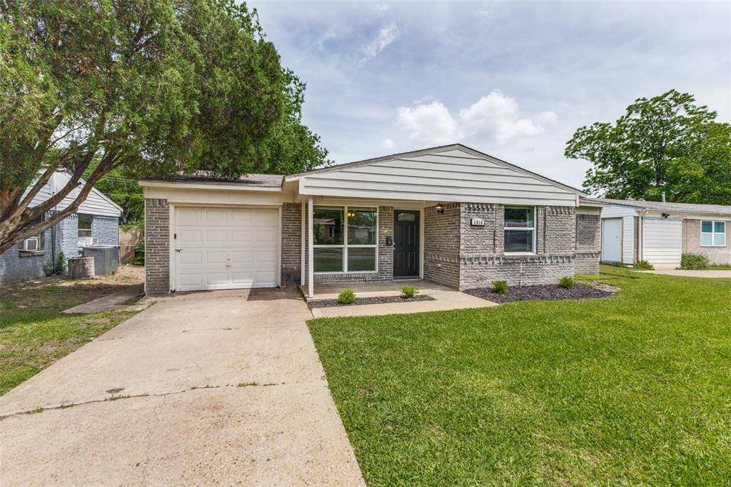 4518 Motley Drive, Mesquite, TX 75150