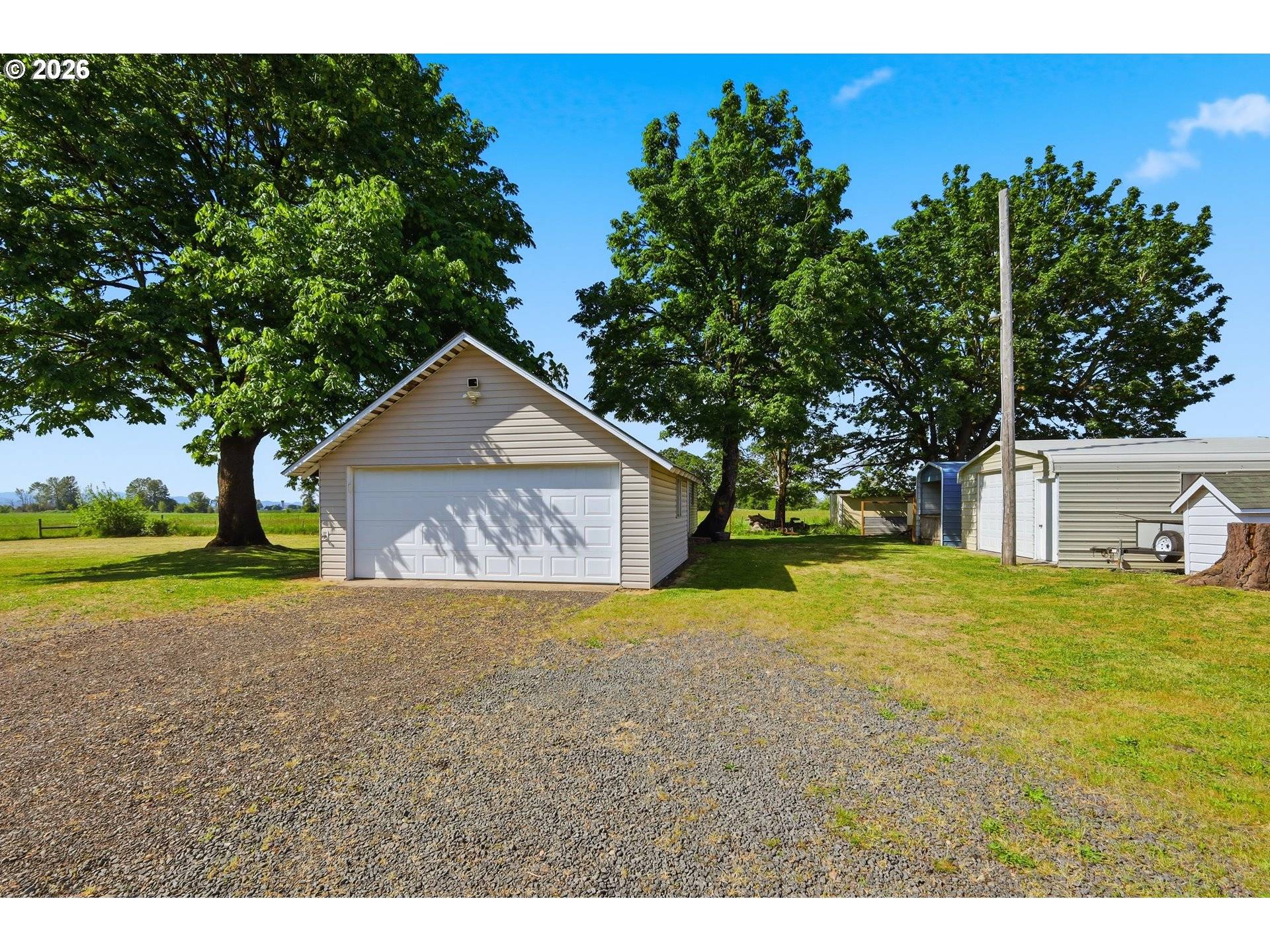 29259 CLEAR LAKE RD, Eugene, OR 97402