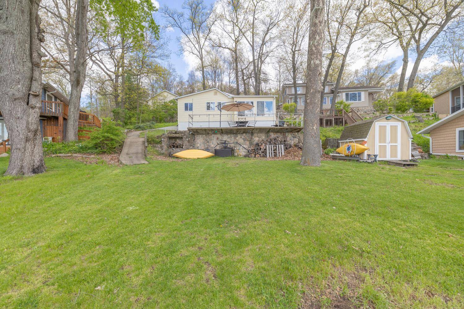 58484 E Clear Lake RD, Fabius Twp, MI 49093