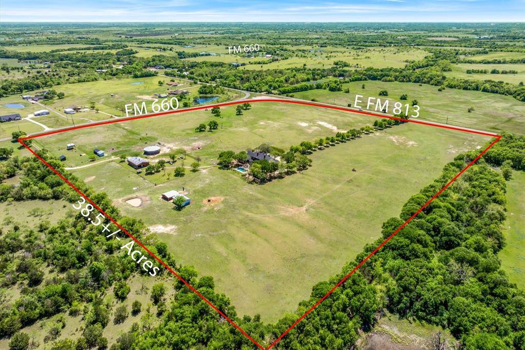 2201 E Fm 813, Ennis, TX 75119