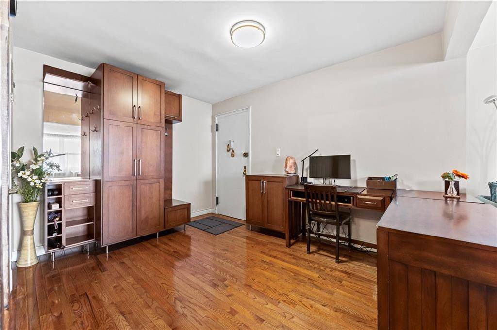 3901 Nostrand AVE #6H, Brooklyn, NY 11235