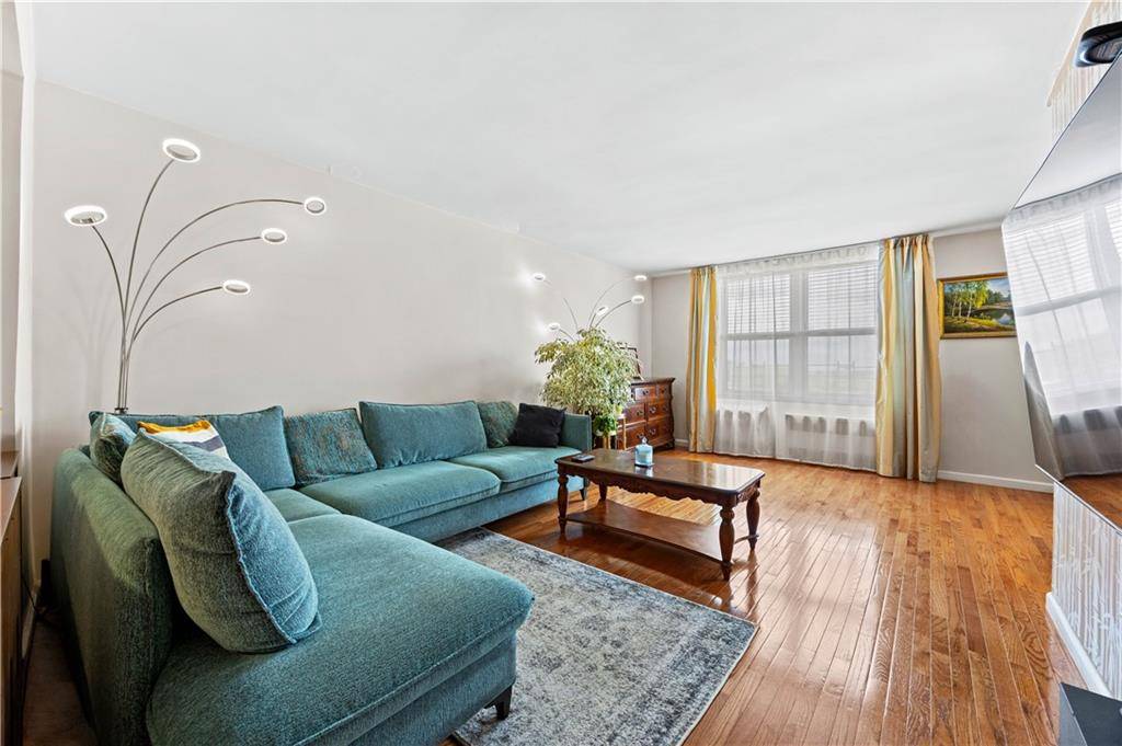3901 Nostrand AVE #6H, Brooklyn, NY 11235