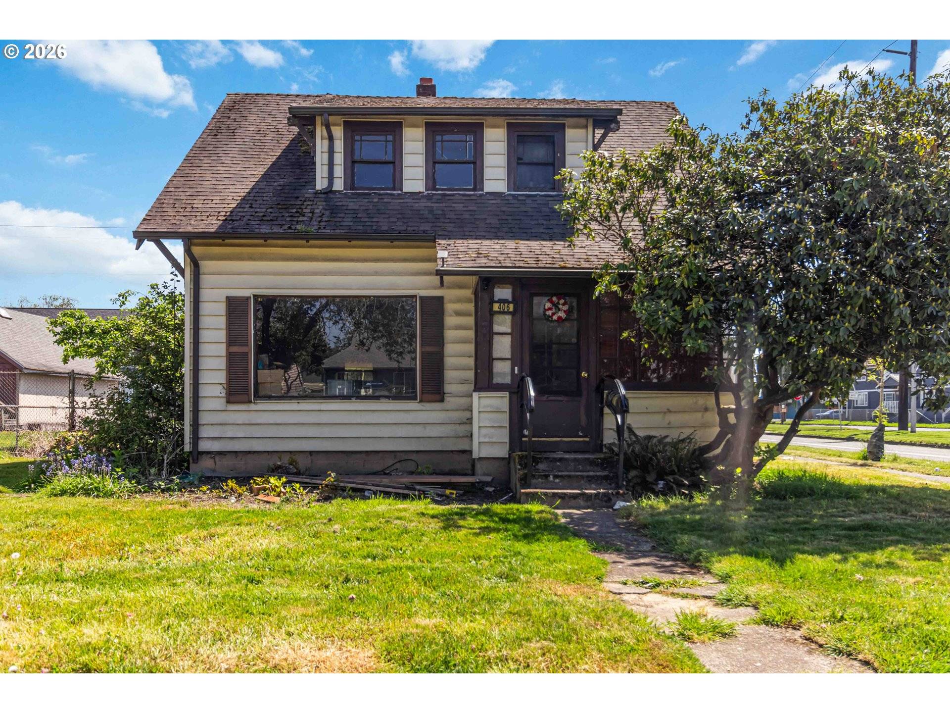 406 15TH AVE, Longview, WA 98632