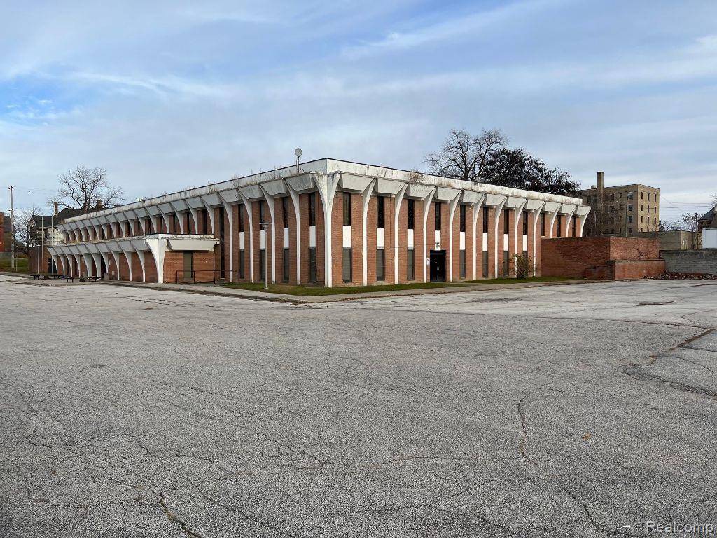615 S JEFFERSON AVE, Saginaw, MI 48607