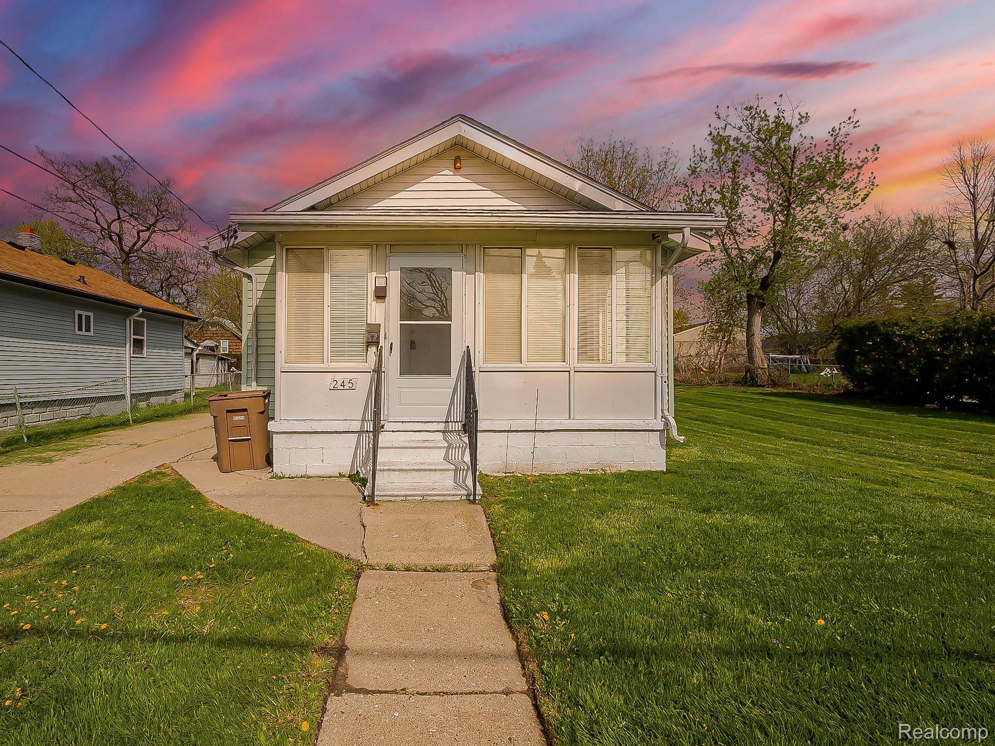 245 S Edith ST, Pontiac, MI 48342