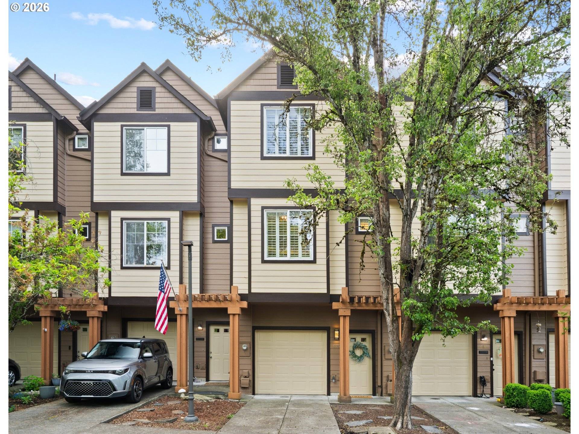 676 SW DILLAN DR, Beaverton, OR 97006