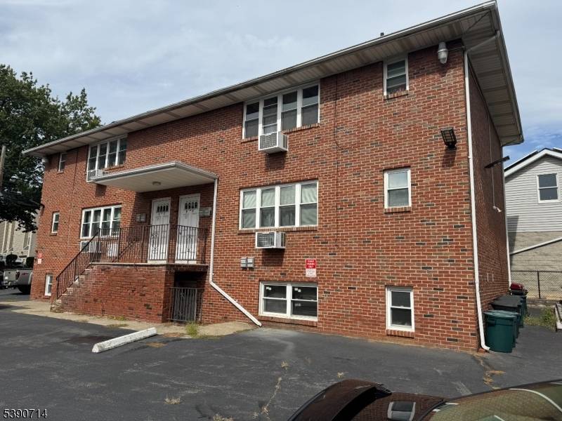 66 River St, East Rutherford Boro, NJ 07073