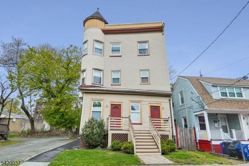 41-43 Mission St, Montclair Twp., NJ 07042