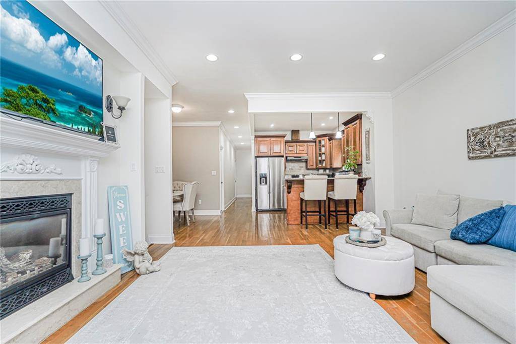 1023 72nd ST #3A, Brooklyn, NY 11228
