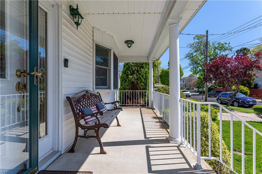 443 Amherst AVE, Staten  Island, NY 10306