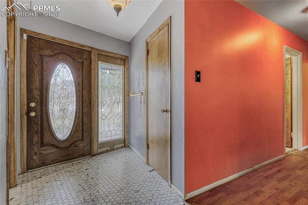 415 Chamberlin PL, Colorado Springs, CO 80906