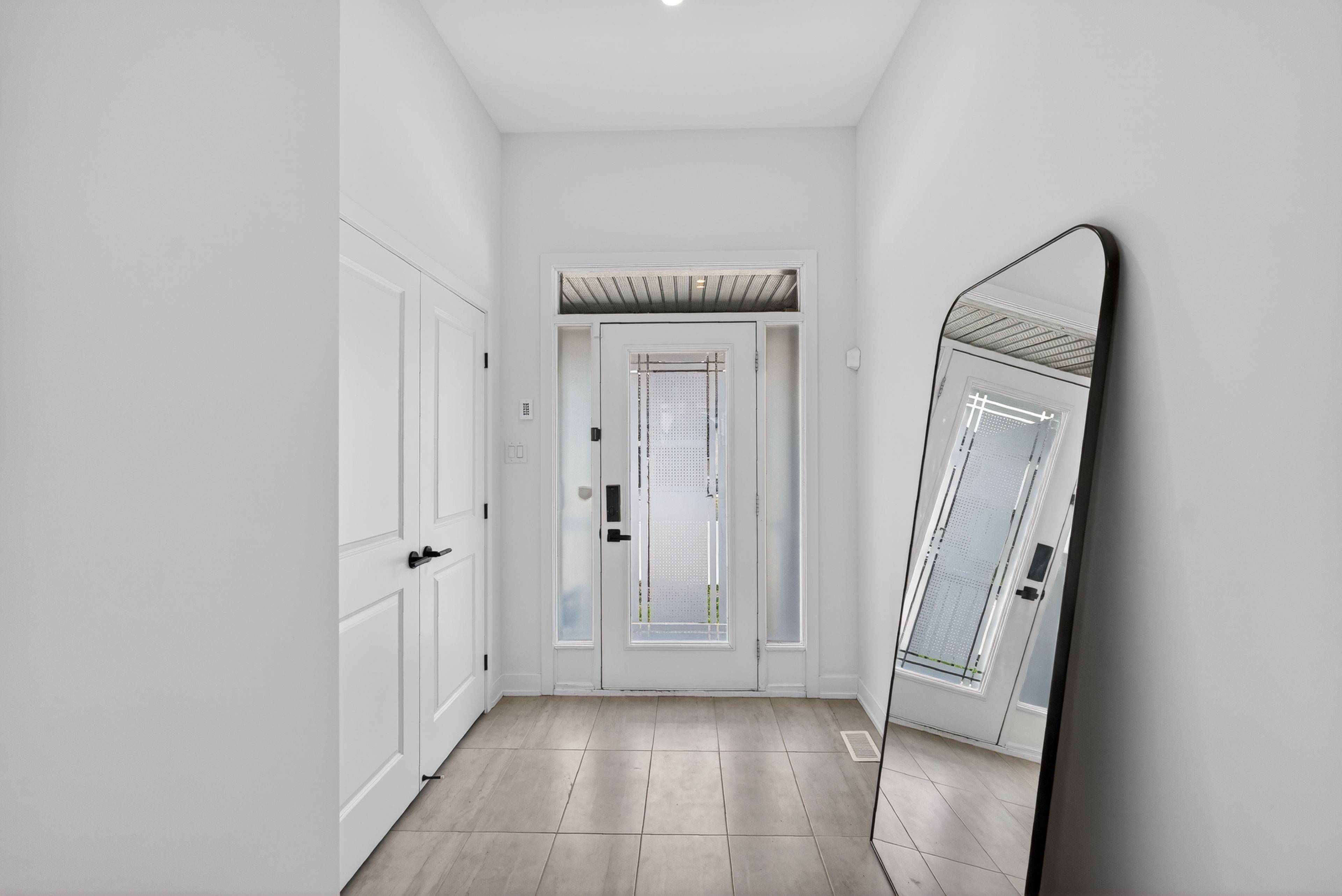 528 Corretto PL, Barrhaven, ON K2J 6Z1