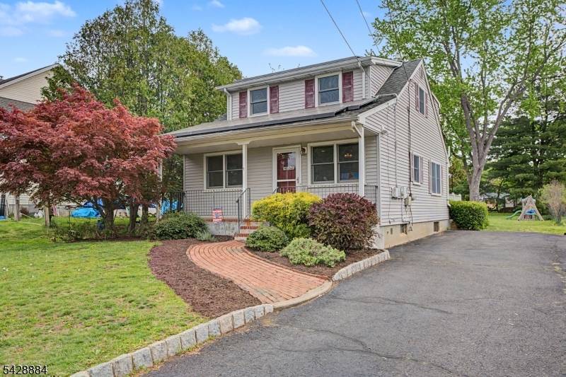 99 Oak St, Bridgewater Twp., NJ 08807