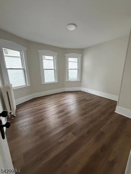 84 Hadley Ave, Clifton City, NJ 07011
