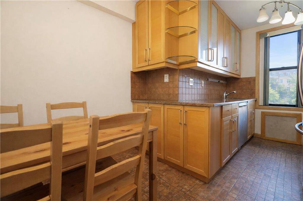 2425 Haring ST #2H, Brooklyn, NY 11235