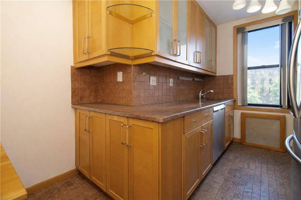 2425 Haring ST #2H, Brooklyn, NY 11235