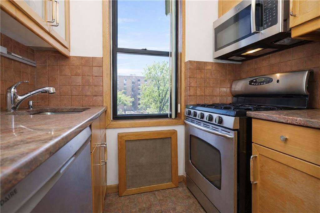 2425 Haring ST #2H, Brooklyn, NY 11235
