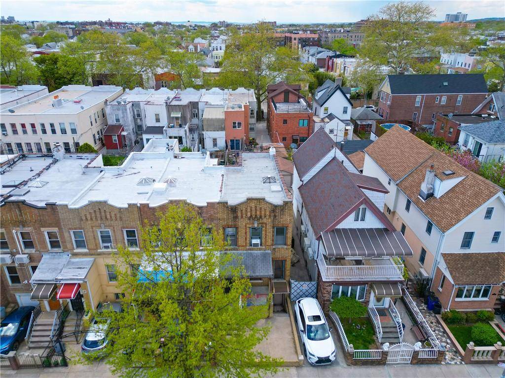 1722 70th ST, Brooklyn, NY 11204